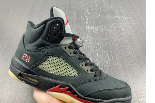 Cheap EP Off-Noir DR0092-001 5 Jordan Retro Gore-Tex DR0092-001 0323